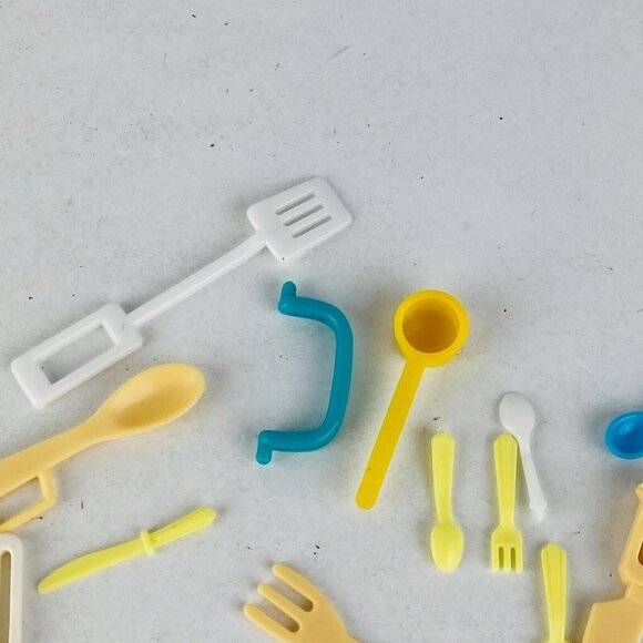 Barbie Bratz Doll Size Pretend Play Plastic Utensils Silverware Lot Toys Kids - Picture 3 of 8